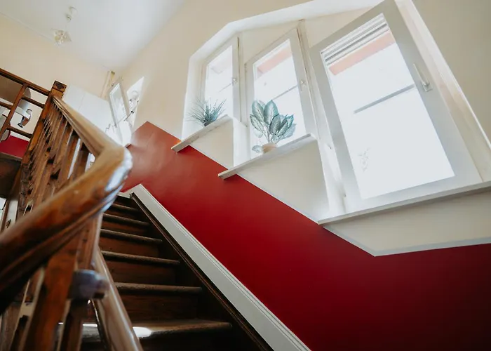 Grosse Altbauwohnung In Fuer 7 Gaeste 公寓